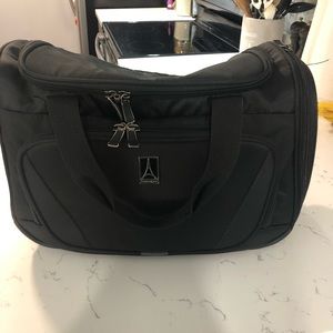 Travel Pro Black manual bag